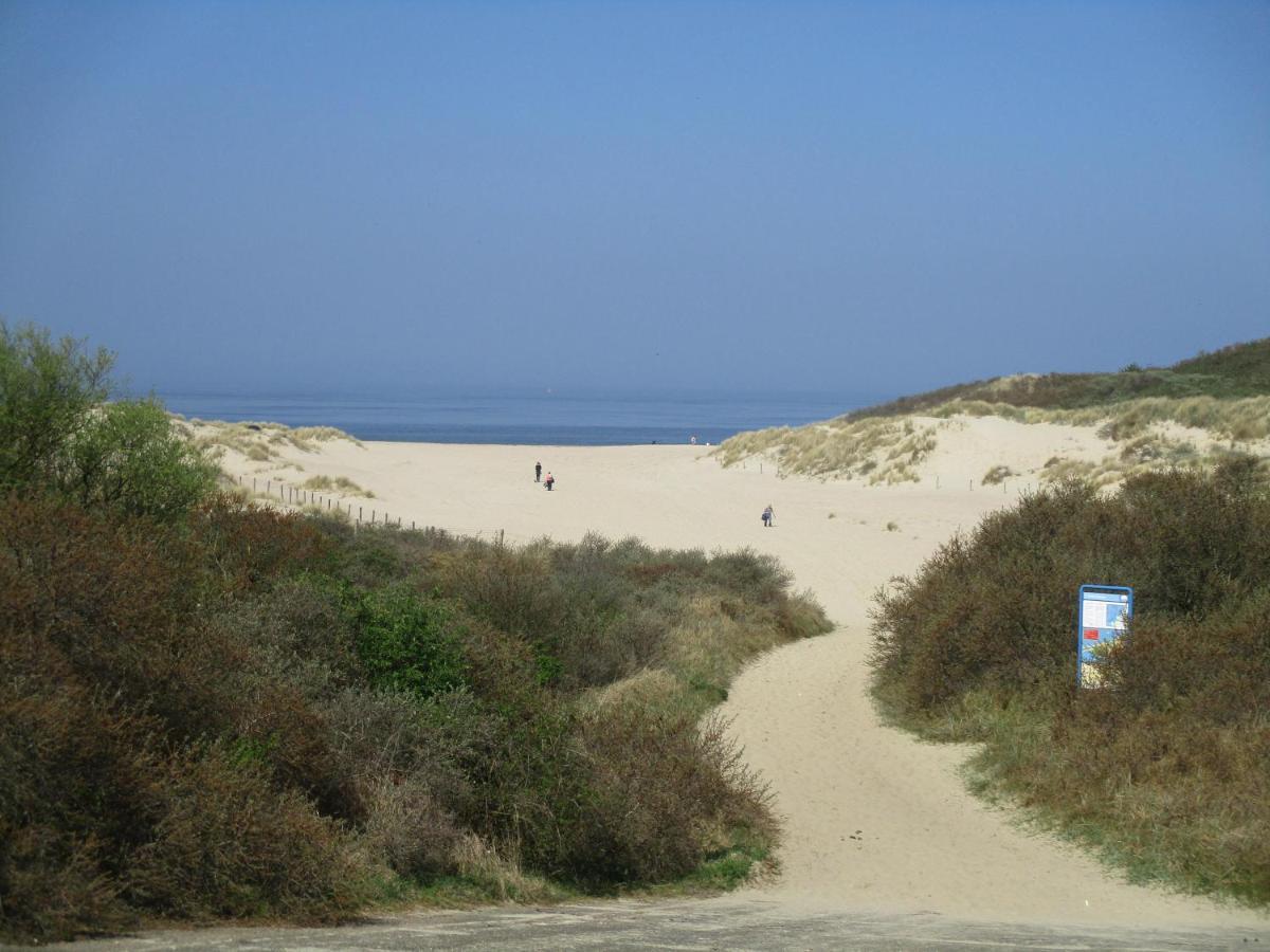 Comfortabel Vakantiehuis aan Zee én Méér ! Kamperland Esterno foto